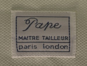 PORTRAIT : Maestro ou Pape de la Sape ? Monsieur PAPE, ce sénégalais qui rhabille Paris!