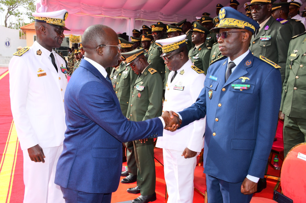 Armée Sénégalaise : Le ministre Yankhoba Diémé salue une « Force exemplaire » et promet un soutien sans faille aux militaires
