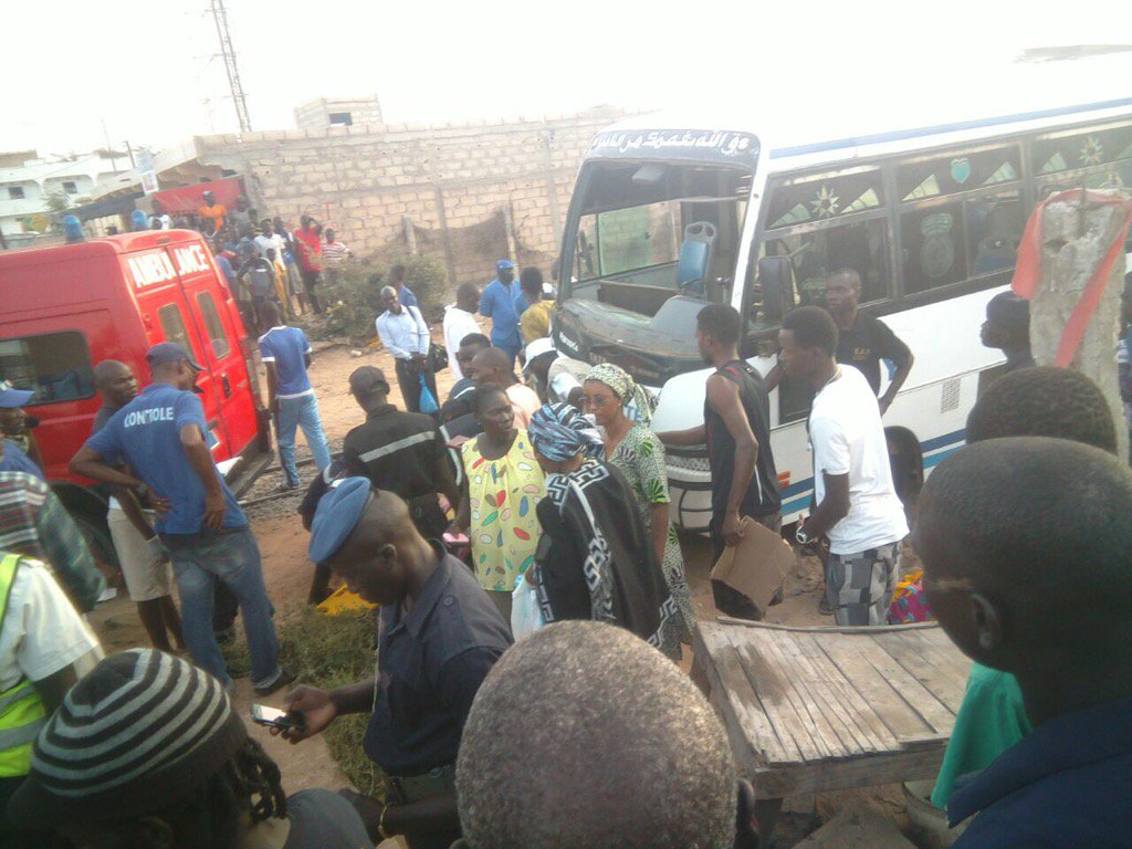 Accident entre un train et un minibus à Fass Mbao : un mort plusieurs blessés graves