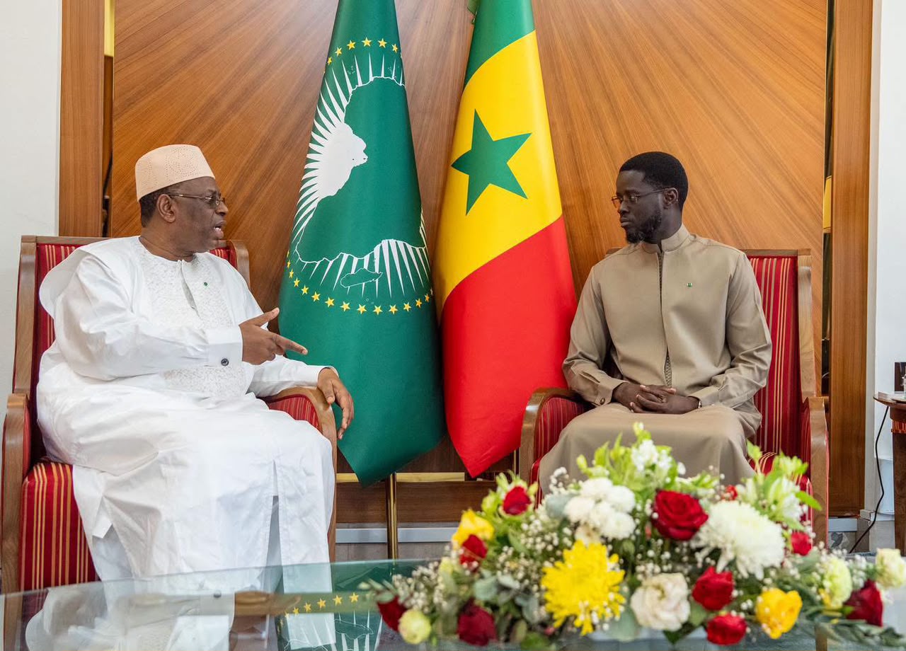 Tête-à-tête au Palais : Le PR Diomaye Faye  et Macky  Sall en toute intimité autour de la candidature à l’ONU, une rencontre symbolique au sommet de l’État