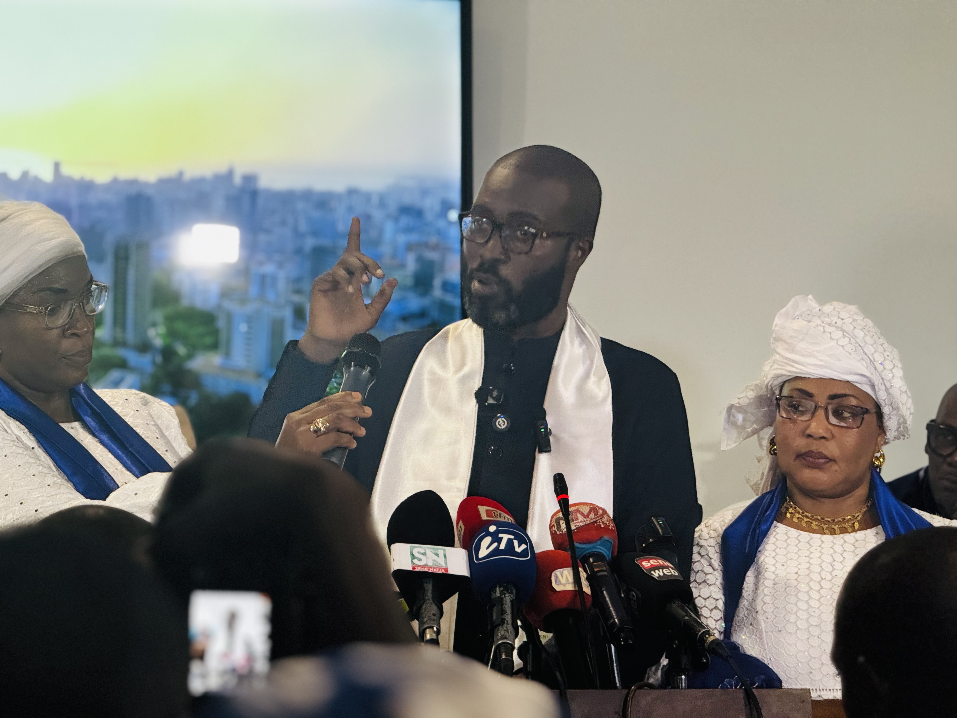 Politique : Pape Mahawa Diouf acte la rupture avec l’APR et lance son mouvement citoyen RACINE / Reeni Askan Wi