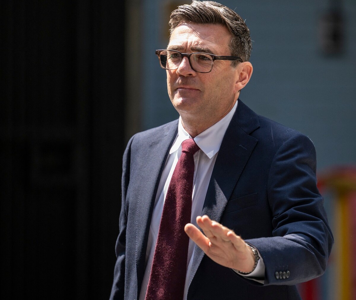 Royaume-Uni : Andy Burnham devient Premier ministre et succède à Keir Starmer