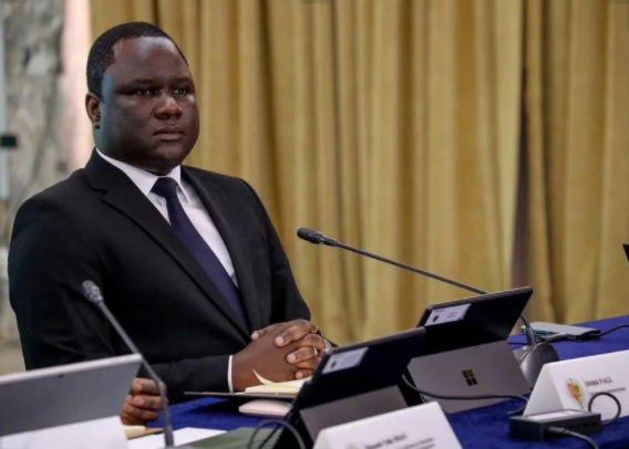 Cérémonie de fin de formation des Ingénieurs et diplômés de l'EPT de Thiès : "Vos compétences sont au service du développement national, de l'amélioration des conditions de vie de nos concitoyens (Déthié Fall, ministre)