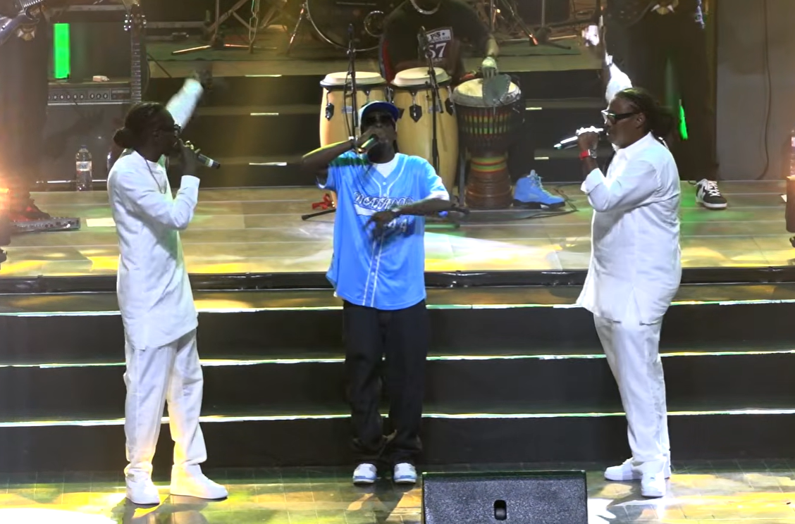 [ Images] 37 ans de Positive Black Soul : Awadi et Duggy Tee font vibrer le Grand Théâtre