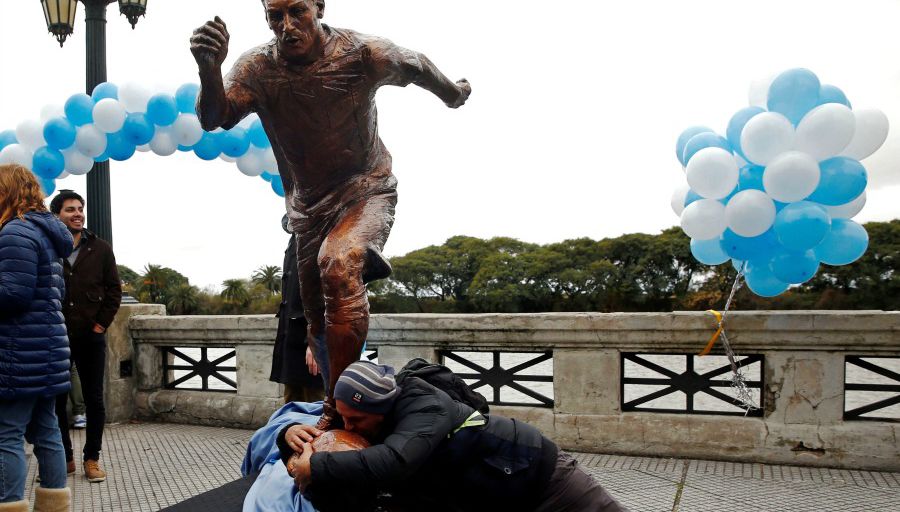 Le président en personne a appelé Leo Messi et une statue a été inaugurée hier à Buenos Aires !