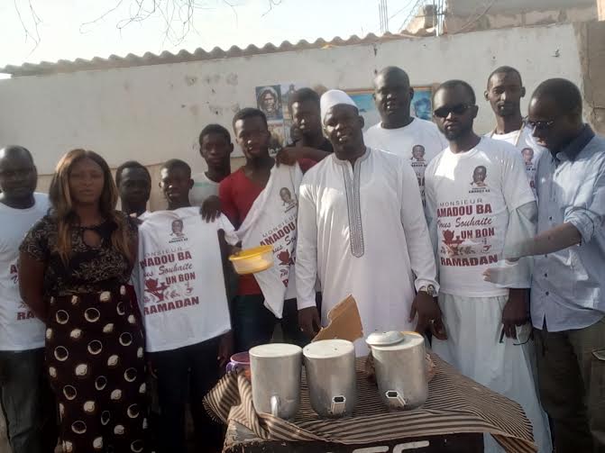 Social -Ramadan- Le Ministre Amadou Ba assiste  en denrées alimentaires  les «Cafés» et autres «Bamba Ramadan» des P.A