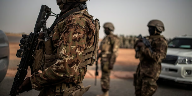 Mali: les rebelles touaregs du FLA libèrent une vingtaine de soldats maliens