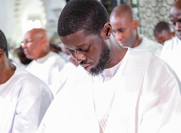 Décès du Khalife général des Khadres, Cheikhna Cheikh Saadbou Aïdara : le Président Bassirou  Diomaye Faye présente ses condoléances