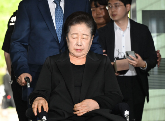 La cheffe de la secte Moon condamnée à deux ans de prison pour corruption