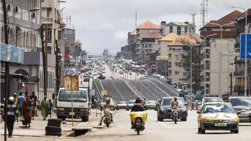 Fosse commune découverte en Guinée: des associations de défense des droits humains «exigent» une enquête transparente