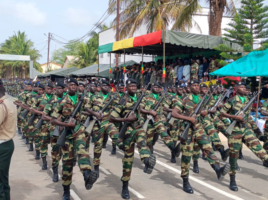Saint-Louis : 1842 nouvelles recrues dont 86 femmes intègrent l’Armée sénégalaise