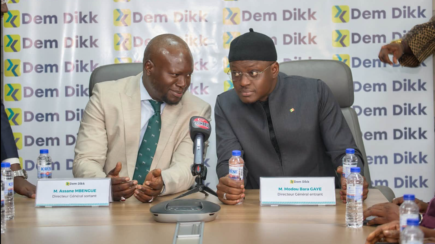 Dakar Dem Dikk : des échauffourées perturbent la passation de service entre Assane Mbengue et Modou Bara Gaye