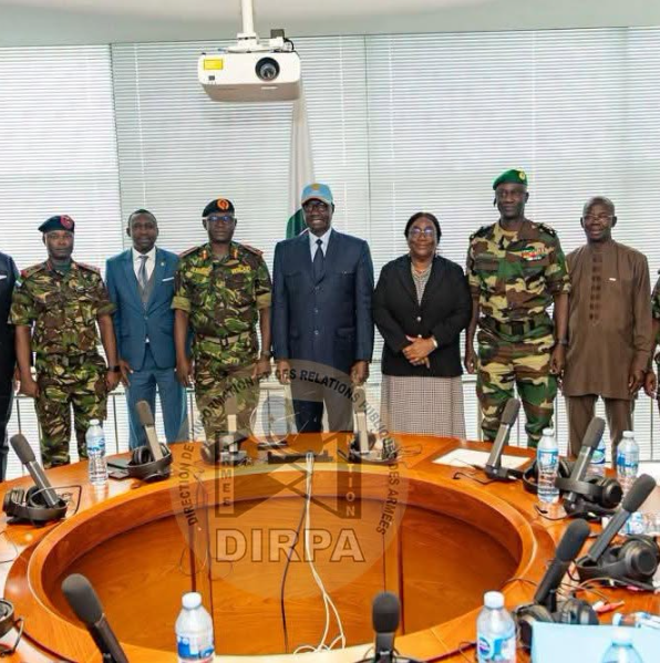 CEDEAO : le vice-amiral d’escadre Oumar Wade prend la tête du Comité des chefs d’état-major de la Défense