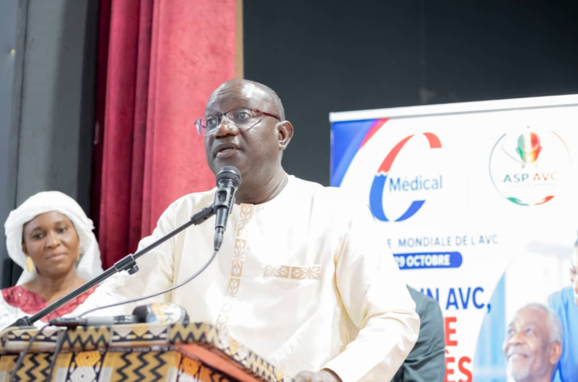 Journée mondiale de l’AVC : Les experts de la santé tirent la sonnette d’alarme sur une hausse inquiétante et un rajeunissement des victimes