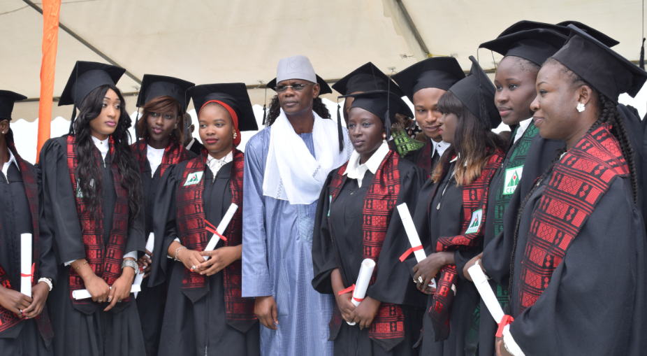Cérémonie de remise de diplôme du CESAG 2016 : Près de 400 nouveaux diplômés prêts à l’emploi