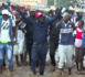 Campagne législatives 2017 : Incroyable, Malick Gakou de Mankoo Taxawu Sénégal marche dans des eaux stagnantes aux Parcelles Assainies.