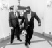 Quand le président Macky Sall montre ses talents de jongleur...