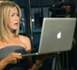 Jennifer Aniston nue pour la bonne cause (vidéo)