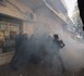 Dernière minute: Un policier lynché puis relâché par les manifestants.