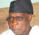 "Nous demandons à Obasanjo de rentrer s'il est au Sénégal pour négocier le report de la présidentielle" (Abdou Mbow)