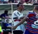 Il essuie son sang sur le visage d'un adversaire (VIDEO)