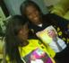 Lissa et sa soeur Sophia portant des t-shirts avec la photo de Cheikh Modou Kara