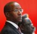 Le Premier ministre, Abdoul Mbaye salue toute l'assistance et zappe Me Ousmane Ngom.