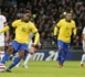 Ronaldinho rate un penalty pour son retour (VIDEO)