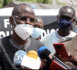 Latmingué : Dr Macoumba Diouf prend sa dose anti-covid et offre une ambulance médicalisée au poste de santé de Koumbal.