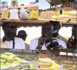 Nioro / Paoskoto : Aly Mané octroie des denrées alimentaires aux populations en guise d’appui pour le Ramadan.