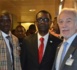 Youssou Ndour en compagnie du patron de la société Eiffage Gérard Sénac et du journaliste Jonhson Mbengue