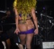 Lady Gaga : les fesses a l'air en plein concert
