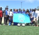 En visite au Sénégal, Fatoumata Samoura, SG de la FIFA, inaugure un terrain de football à Gorée.