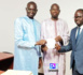 Mbour : Le DAGE du MFB, Abdou Ahad Mbacké Sarr, vient de remettre dix mille (10.000) parrains au coordonnateur National du pôle parrainage, Mr Abdoulaye Diagne.