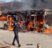 Un bus DDD incendié par des jeunes à Pikine : La société nationale suspend provisoirement sa ligne dans la banlieue