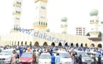 Les images de la levée du corps de la mère du ministre Amadou Ba à la mosquée Omarienne.