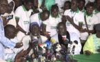 (IMAGES À TOUBA) Cheikh Abdou Lahad Mbacké Gaïndé mobilise à Darou Khoudoss et dément les rumeurs de sa démission de l'Apr