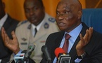 Abdoulaye Wade envoie des missions de contrôle tous azimuts.
