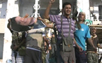 [ VIDEO ]  Les images historiques des rebelles libyens pénétrant dans le complexe de Bab al-Aziziya.
