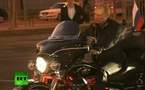 Vladimir Poutine enfourche sa Harley et fait campagne (vidéo)