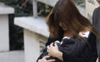 Carla Bruni et sa fille Giulia sont rentrées chez elles ( PHOTOS ) 