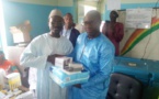 Remise d'un don de médicaments par le mouvement "guediawaye la bokk" et son président Ahmed Aidara au poste de santé municipal 4 dans la commune de Sam notaire. ( IMAGES )