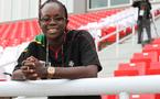 Mame Fatou Ndoye de TFM à Bata pour couvrir la CAN