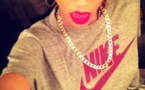 Rihanna s'exhibe toujours plus