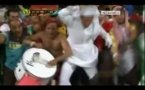 Deux supporters tunisiens tombent des gradins (VIDEO)