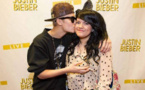 Justin Bieber surpris en train de peloter une fan