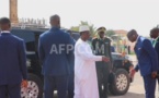 Arrivée du président Macky Sall au sommet de la CEDEAO à Bissau