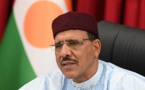 Niger: le président déchu Bazoum va porter plainte contre les auteurs du coup d'Etat (avocats)