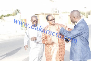 Avant de déférer à sa convocation à la Section de recherches Me El hadj Amadou SALL a accompagné Me Wade à Rebeuss