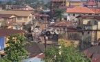 Sierra Leone: de présumés détenus évadés dans les rues de Freetown après des heurts